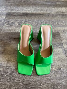 Green Women’s Square-Toe Block Heel Slide